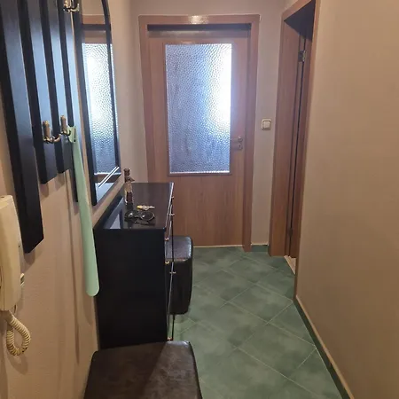 Sea Garden Flat